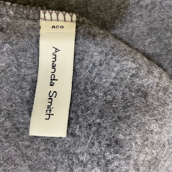 Amanda Smith Soft Fringe Gray Winter Scarf - Picture 3 of 6